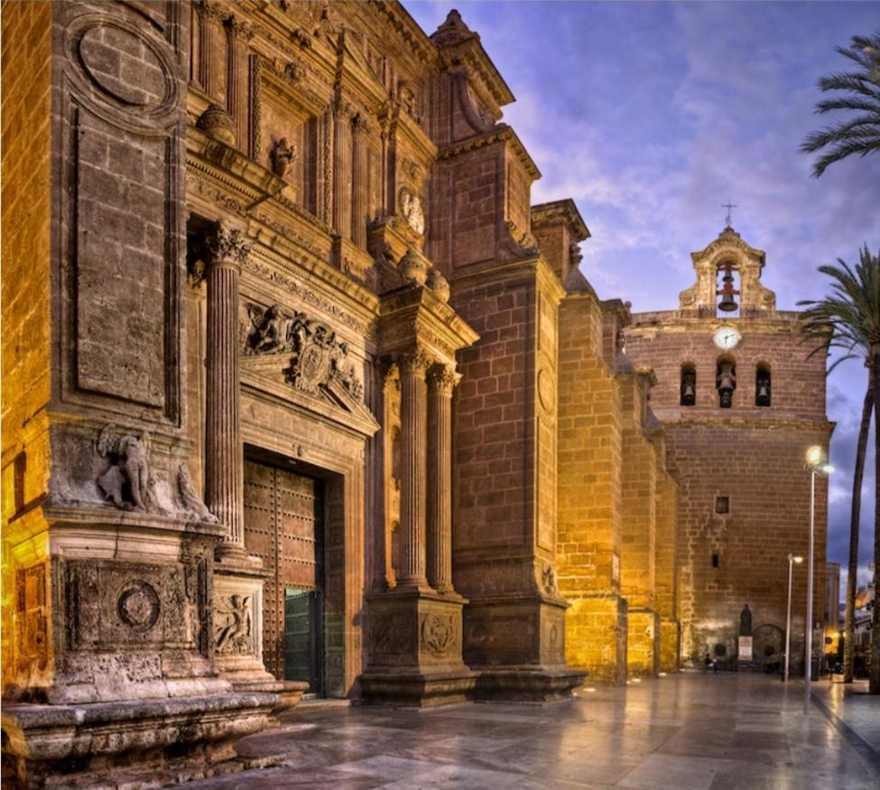 Apartamento Piso Museo Del Realismo - Catedral - Alcazaba Con Parking Gratis - Super Wifi Almería Exterior foto